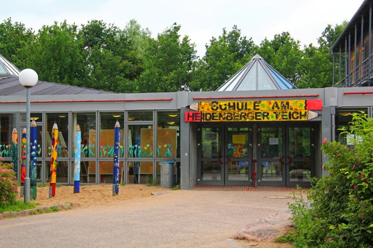 Ev. Thomaskita in kiel, PLZ 24109 - 2