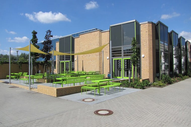 Hort "Am See" in neubrandenburg, PLZ 17033 - 1