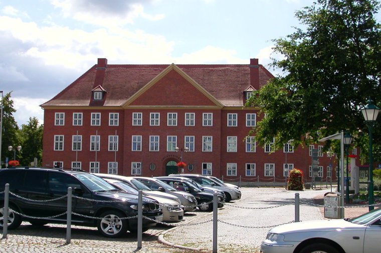 Hort der Grundschule Diesterweg in parchim, PLZ 19370 - 1