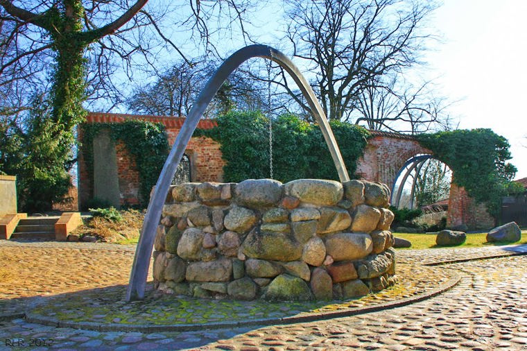 Hort der "Theodor Bauermeister"-Schule in ribnitz-damgarten, PLZ 18311 - 1