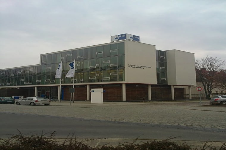 Katholische Kindertagesstätte "Sankt Nikolaus" in neubrandenburg, PLZ 17033 - 2