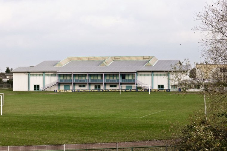 Kindertagesstätte in dorf mecklenburg, PLZ 23972 - 1