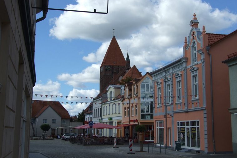 Schulhort Grimmen, Außenstelle der Kita "Villa Kunterbunt" in grimmen, PLZ 18507 - 2